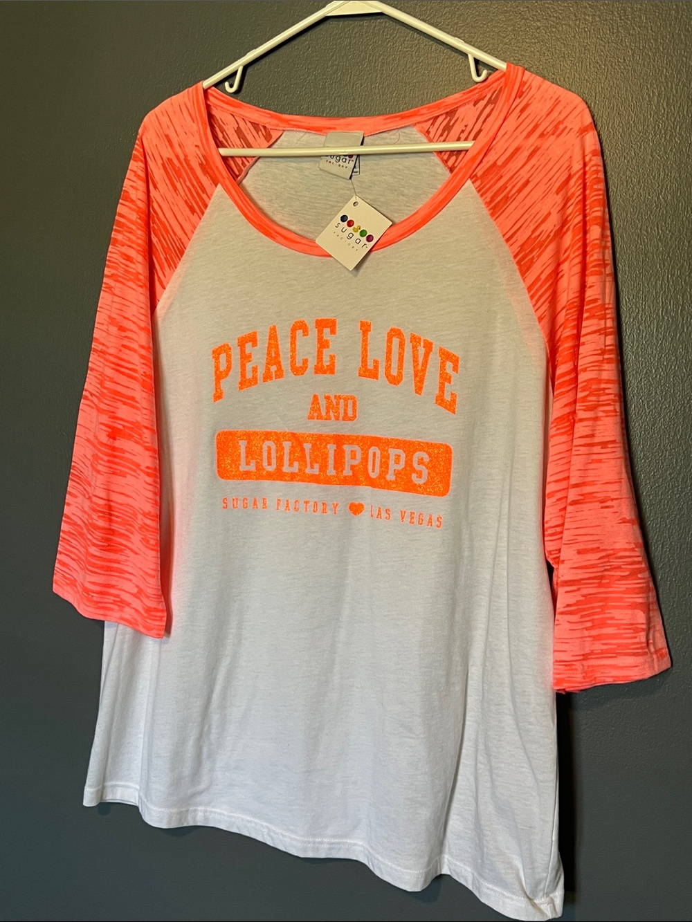 Sugar Factory Las Vegas Peace Love Lollipops 3/4 Sleeve Raglan Tee Size XL NWT